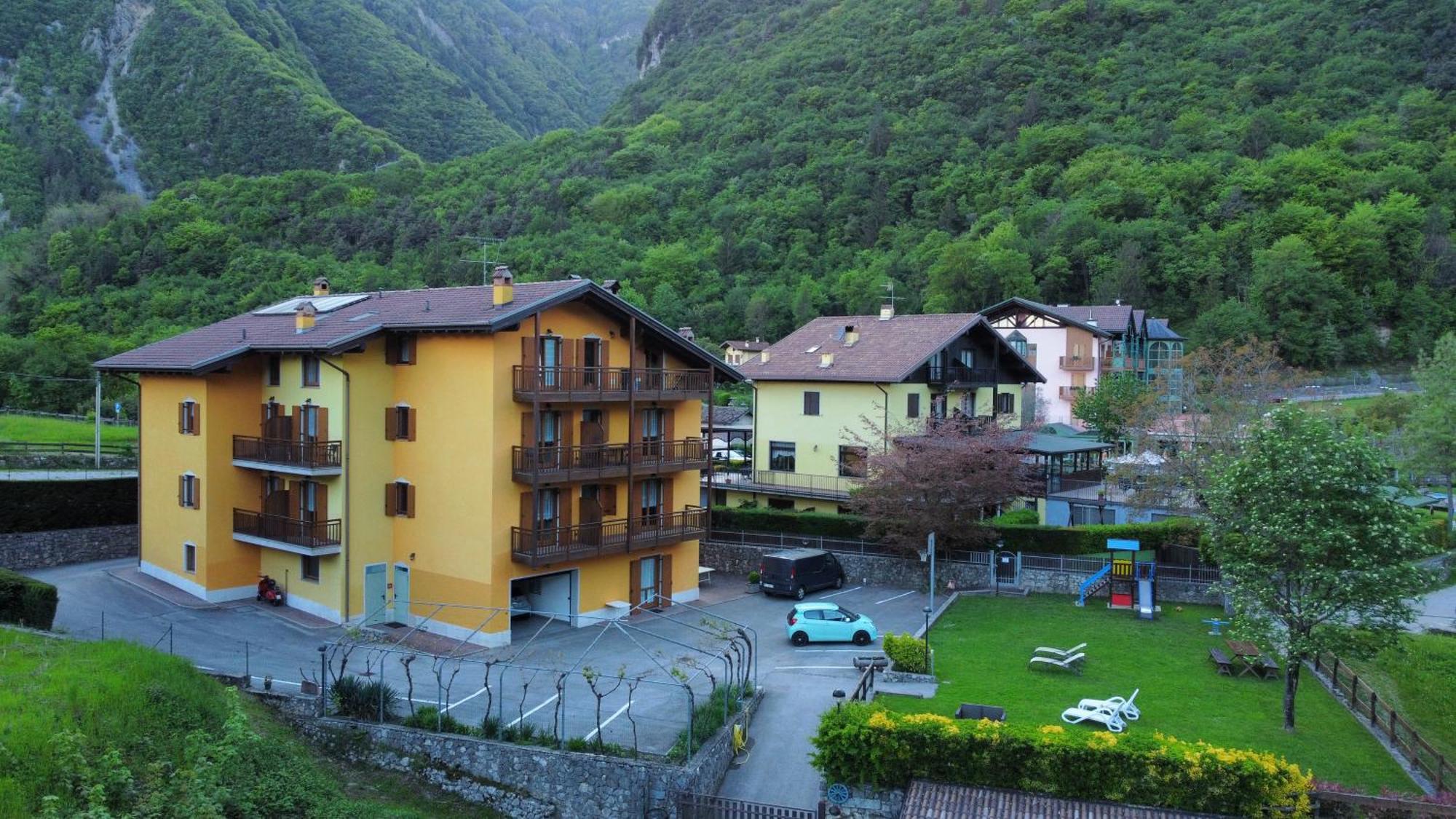الشقق الفندقية تينوفي  Residenza Arcobaleno المظهر الخارجي الصورة